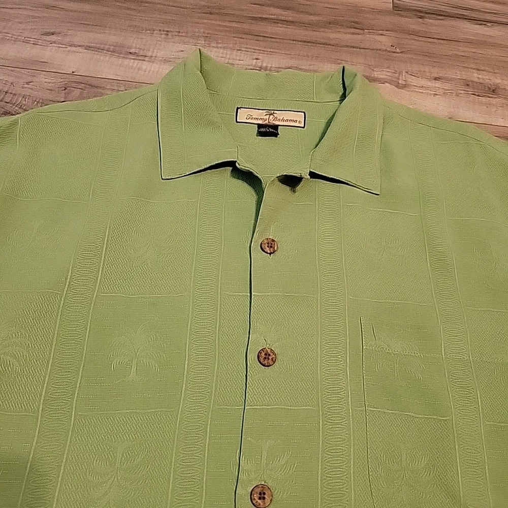 Tommy Bahama Silk Shirt Mens Large Green Hawaiian Tropical Palm Tree‎ AOP